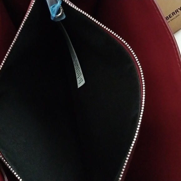 New Burberry Alice TB Leather Shoulder Bag - Picture 14 of 15